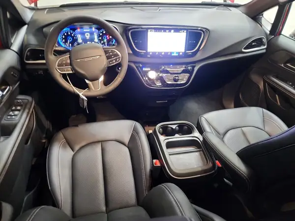 2C4RC1BG6VR553151 2027 CHRYSLER PACIFICA - Image 8