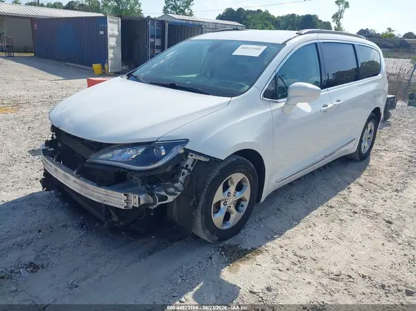 2C4RC1BG7HR506697 2017 CHRYSLER PACIFICA - Image 2