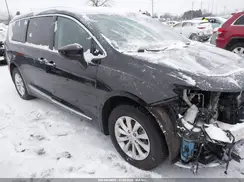 2C4RC1BG7HR506750 2017 CHRYSLER PACIFICA