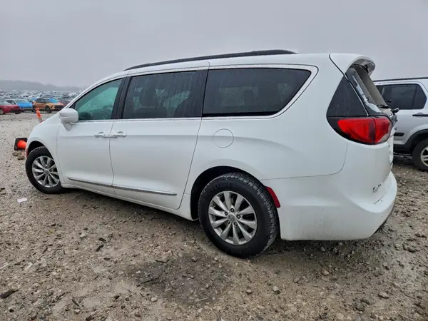 2C4RC1BG7HR510233 2017 CHRYSLER PACIFICA - Image 2