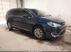 2C4RC1BG7HR524438 2017 CHRYSLER PACIFICA