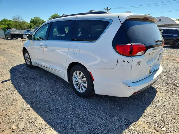 2C4RC1BG7HR526917 2017 CHRYSLER PACIFICA - Image 2