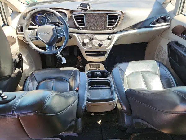 2C4RC1BG7HR526917 2017 CHRYSLER PACIFICA - Image 8