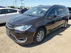 2C4RC1BG7HR527047 2017 CHRYSLER PACIFICA