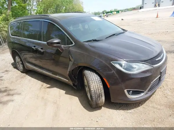 2C4RC1BG7HR527307 2017 CHRYSLER PACIFICA - Image 1