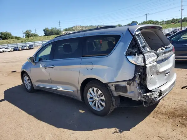 2C4RC1BG7HR532636 2017 CHRYSLER PACIFICA - Image 2