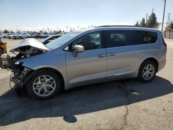 2C4RC1BG7HR533351 2017 CHRYSLER PACIFICA - Image 1