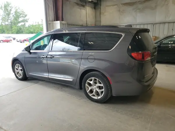 2C4RC1BG7HR534421 2017 CHRYSLER PACIFICA - Image 2