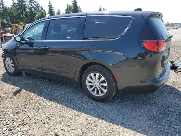 2C4RC1BG7HR535696 2017 CHRYSLER PACIFICA - Image 2