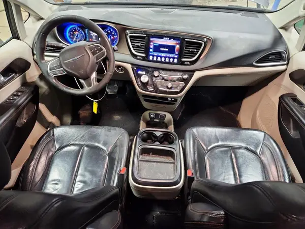 2C4RC1BG7HR540249 2017 CHRYSLER PACIFICA - Image 8