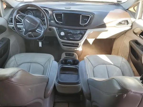 2C4RC1BG7HR543961 2017 CHRYSLER PACIFICA - Image 8