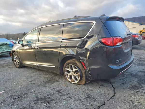 2C4RC1BG7HR551543 2017 CHRYSLER PACIFICA - Image 2