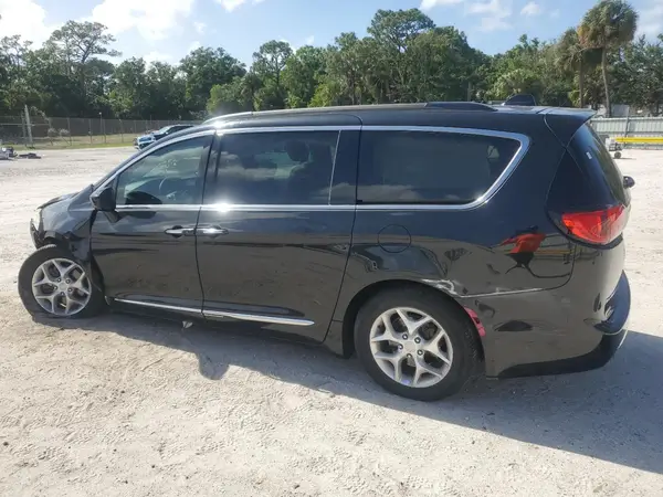 2C4RC1BG7HR551641 2017 CHRYSLER PACIFICA - Image 2