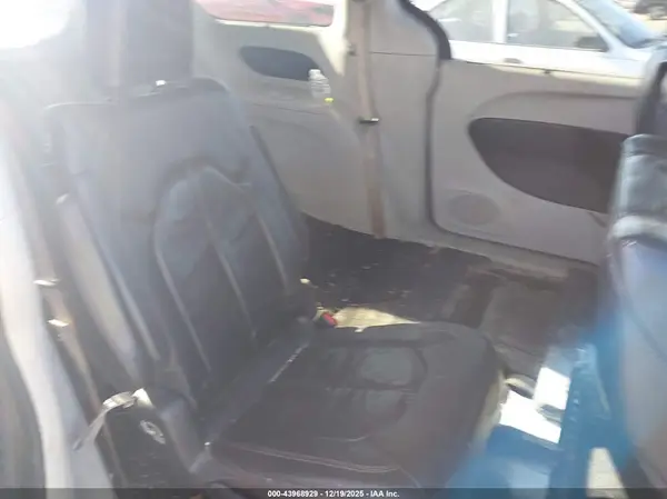 2C4RC1BG7HR551722 2017 CHRYSLER PACIFICA - Image 8