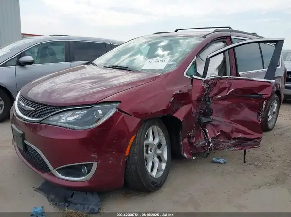 2C4RC1BG7HR553101 2017 CHRYSLER PACIFICA - Image 2