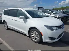 2C4RC1BG7HR565555 2017 CHRYSLER PACIFICA