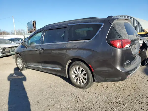 2C4RC1BG7HR569315 2017 CHRYSLER PACIFICA - Image 2