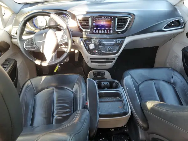 2C4RC1BG7HR569315 2017 CHRYSLER PACIFICA - Image 8