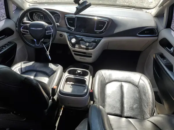 2C4RC1BG7HR576555 2017 CHRYSLER PACIFICA - Image 8