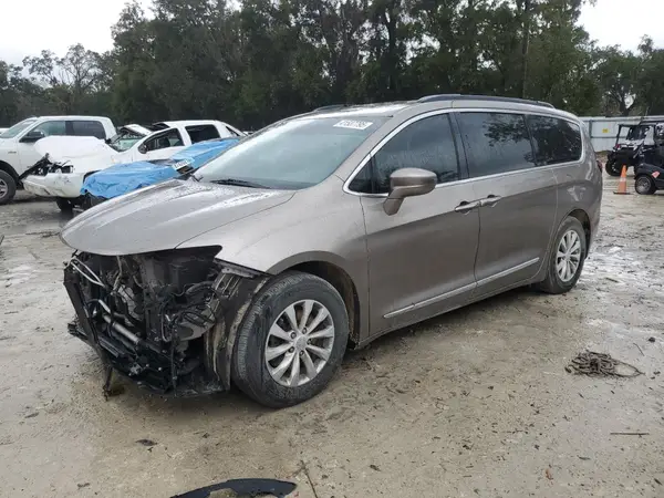 2C4RC1BG7HR576846 2017 CHRYSLER PACIFICA - Image 1