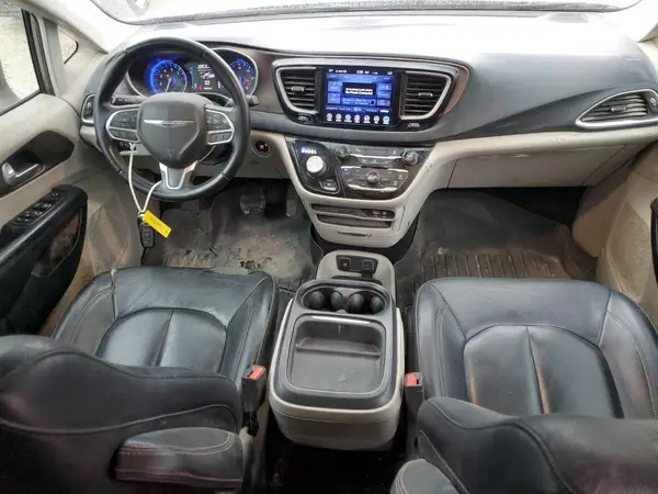 2C4RC1BG7HR576846 2017 CHRYSLER PACIFICA - Image 8