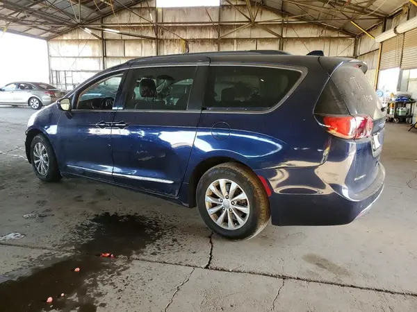 2C4RC1BG7HR583120 2017 CHRYSLER PACIFICA - Image 2