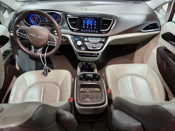 2C4RC1BG7HR588009 2017 CHRYSLER PACIFICA - Image 8