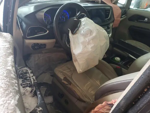 2C4RC1BG7HR591606 2017 CHRYSLER PACIFICA - Image 8