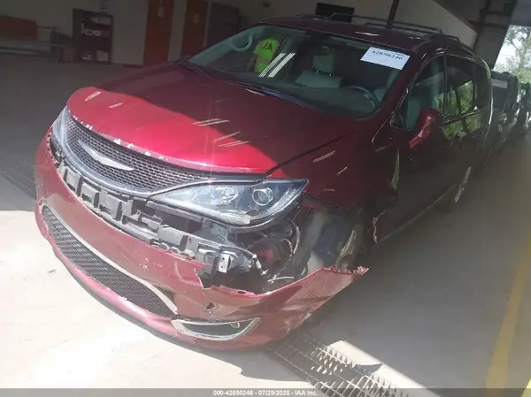 2C4RC1BG7HR591895 2017 CHRYSLER PACIFICA - Image 2