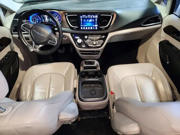 2C4RC1BG7HR593405 2017 CHRYSLER PACIFICA - Image 8