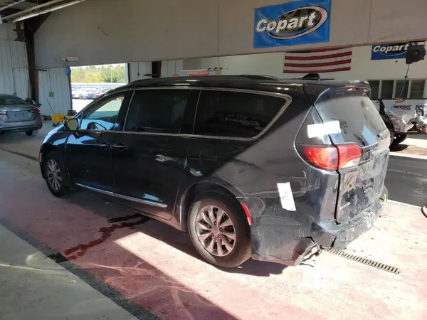 2C4RC1BG7HR621784 2017 CHRYSLER PACIFICA - Image 2