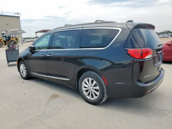 2C4RC1BG7HR642361 2017 CHRYSLER PACIFICA - Image 2