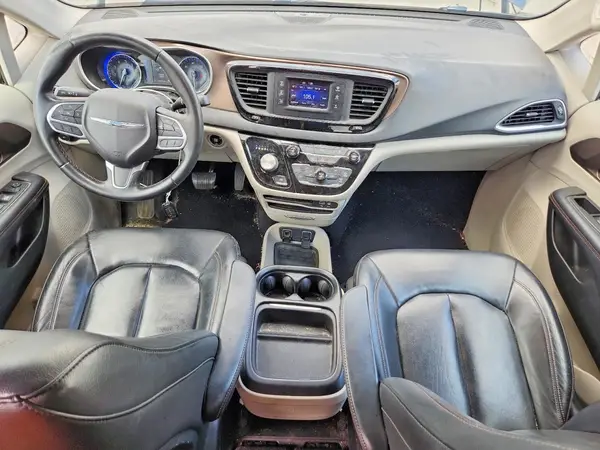 2C4RC1BG7HR702784 2017 CHRYSLER PACIFICA - Image 8