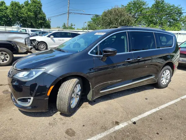 2C4RC1BG7HR705197 2017 CHRYSLER PACIFICA - Image 1