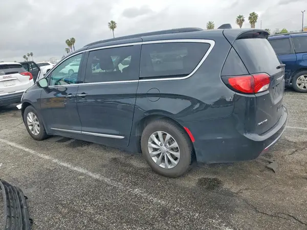 2C4RC1BG7HR708231 2017 CHRYSLER PACIFICA - Image 2