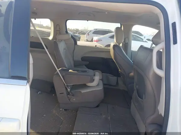2C4RC1BG7HR720606 2017 CHRYSLER PACIFICA - Image 8