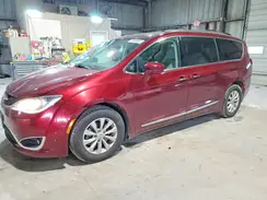 2C4RC1BG7HR747207 2017 CHRYSLER PACIFICA