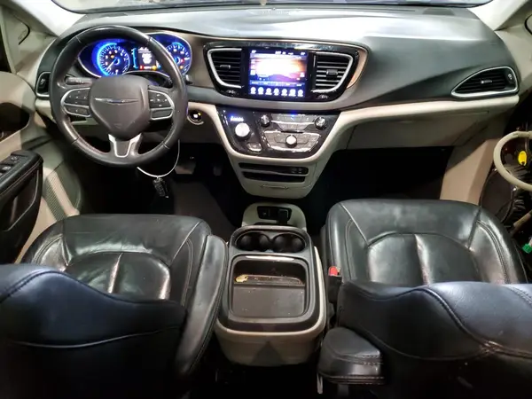 2C4RC1BG7HR752181 2017 CHRYSLER PACIFICA - Image 8