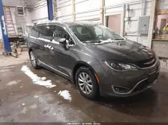 2C4RC1BG7HR757073 2017 CHRYSLER PACIFICA