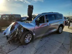 2C4RC1BG7HR758918 2017 CHRYSLER PACIFICA