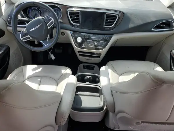 2C4RC1BG7HR759650 2017 CHRYSLER PACIFICA - Image 8