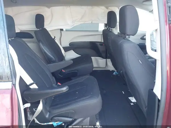 2C4RC1BG7HR768297 2017 CHRYSLER PACIFICA - Image 8