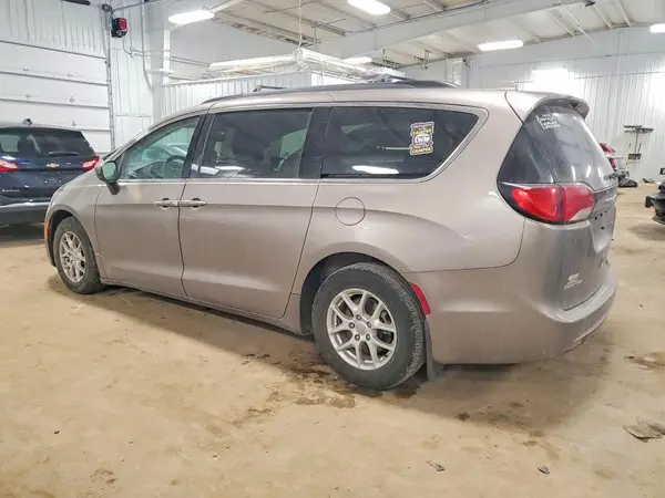 2C4RC1BG7HR771930 2017 CHRYSLER PACIFICA - Image 2