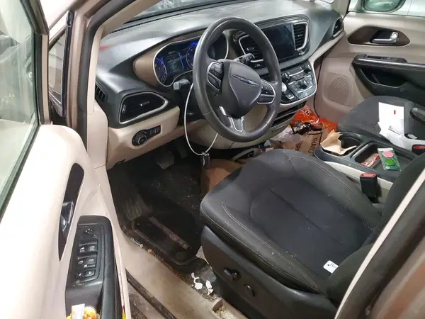 2C4RC1BG7HR771930 2017 CHRYSLER PACIFICA - Image 8