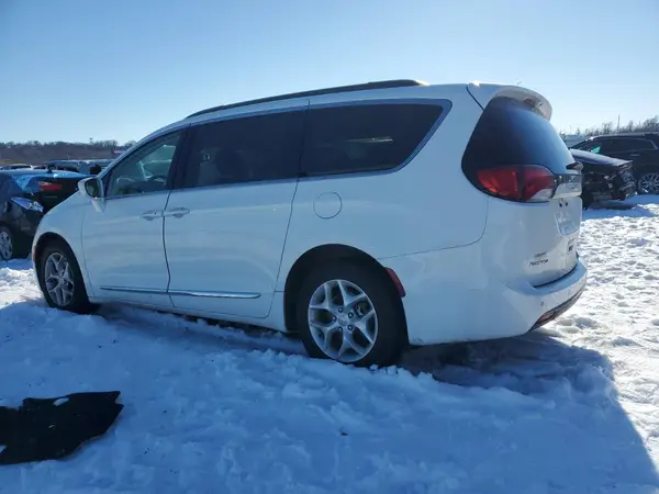 2C4RC1BG7HR777131 2017 CHRYSLER PACIFICA - Image 2