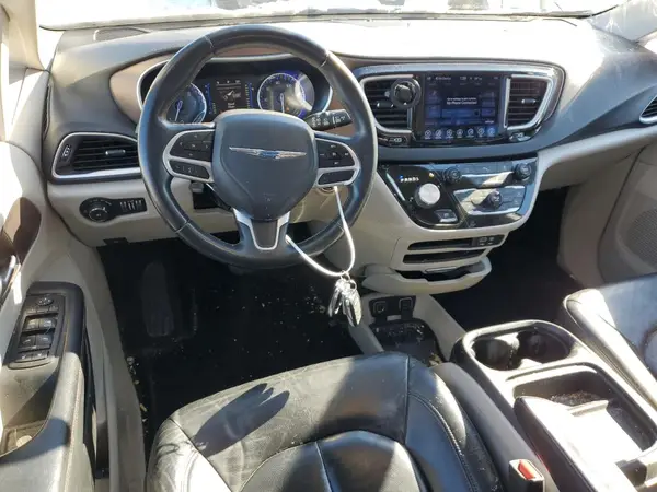 2C4RC1BG7HR777131 2017 CHRYSLER PACIFICA - Image 8