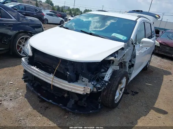 2C4RC1BG7HR782698 2017 CHRYSLER PACIFICA - Image 2