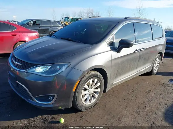 2C4RC1BG7HR797203 2017 CHRYSLER PACIFICA - Image 2