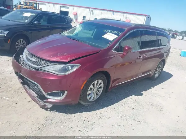 2C4RC1BG7HR809432 2017 CHRYSLER PACIFICA - Image 2