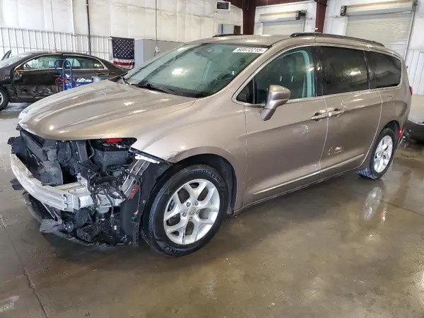 2C4RC1BG7HR809754 2017 CHRYSLER PACIFICA - Image 1
